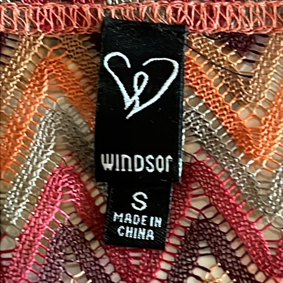 Windsor Chevron tie front crop Top - Picture 8 of 10